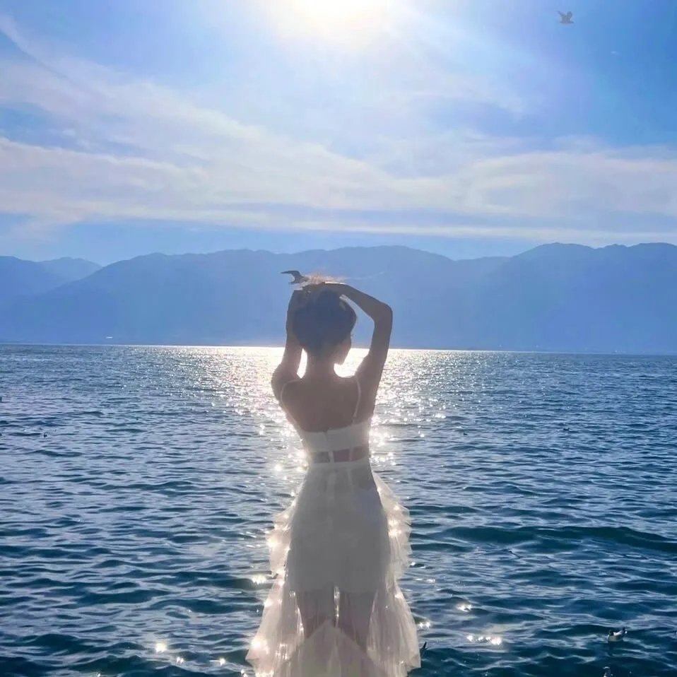 BTS纪念碑：超越星辰